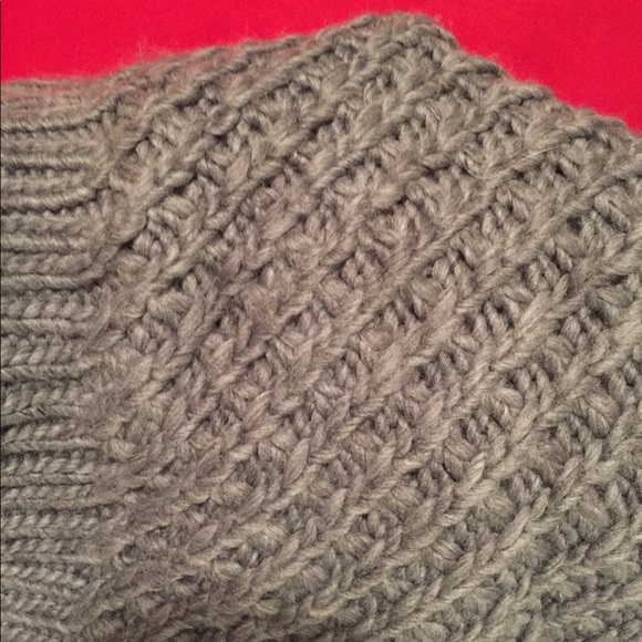 Scarf - Picture 2 of 3